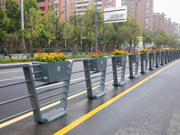 千帆竞发花箱护栏