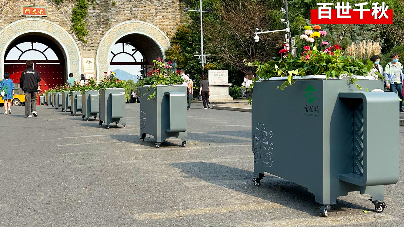 历史文化名城中央道路花箱护栏隔离