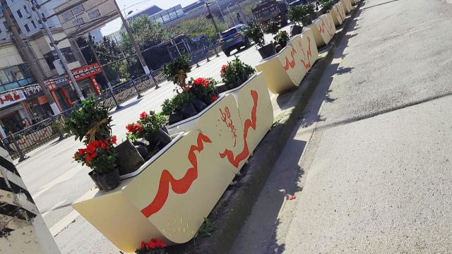 道路机非隔离不锈钢组合花箱 道路机非隔离不锈钢组合花箱