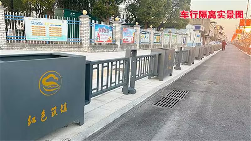 市政道路周围隔离花箱护栏