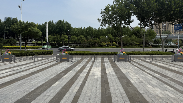 不锈钢花箱加长护栏定制